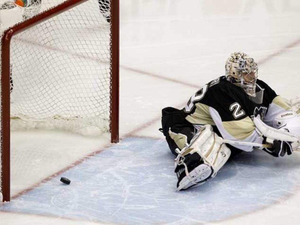 NHL: Forasteiros fazem o pleno