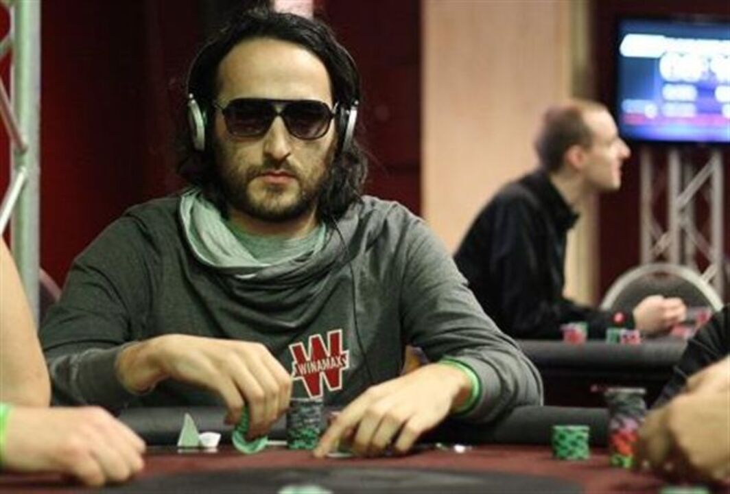 Davidi Kitai lidera mesa final