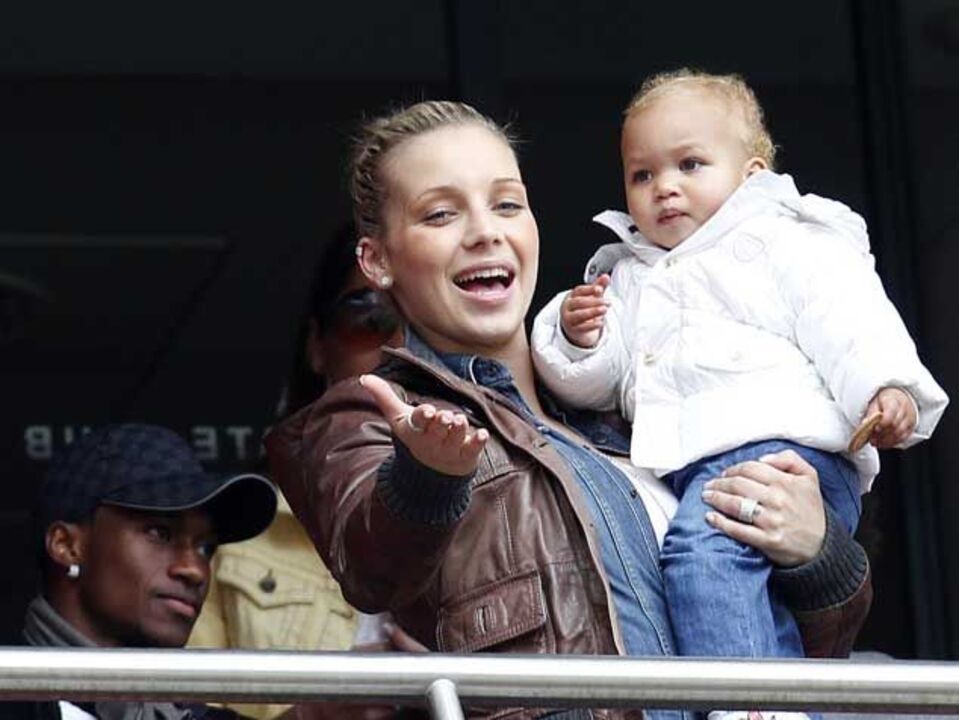 Luciana Abreu leva Lyonce à Luz