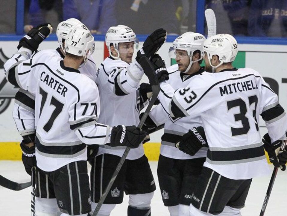 NHL: Los Angeles Kings surpreendem em St. Louis