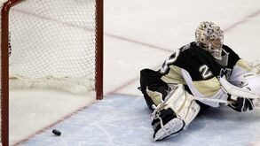 NHL: Forasteiros fazem o pleno