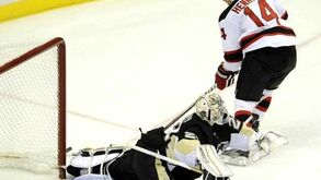 NHL: Adam Henrique nomeado para rookie do ano