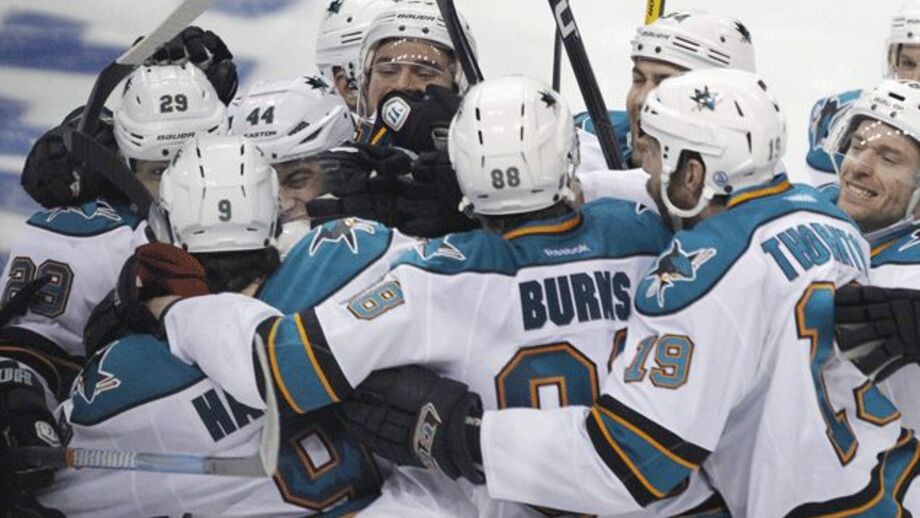 NHL: St. Louis Blues arrancam com derrota