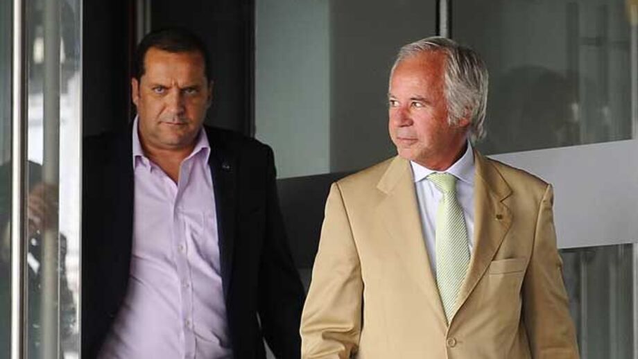 Escutas revelam fragilidade de Godinho Lopes