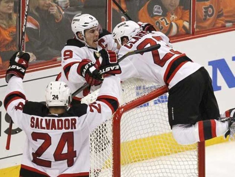 NHL: Diabos à solta no 3.º período em Filadélfia