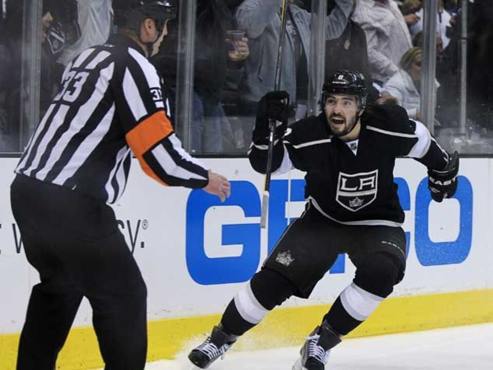 NHL: Doughty coloca Kings a um passo da final de Oeste