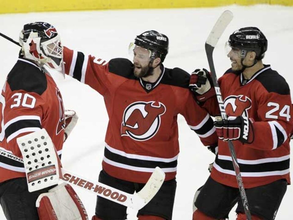 NHL: Adam Henrique ajuda "diabos" a vencer