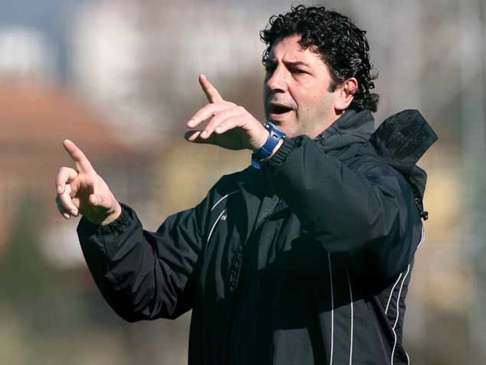 Paulo Oliveira certo no plantel principal