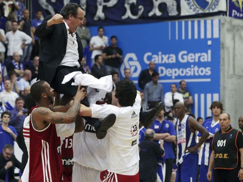 Carlos Lisboa: «Tivemos de receber a taça no balneário»
