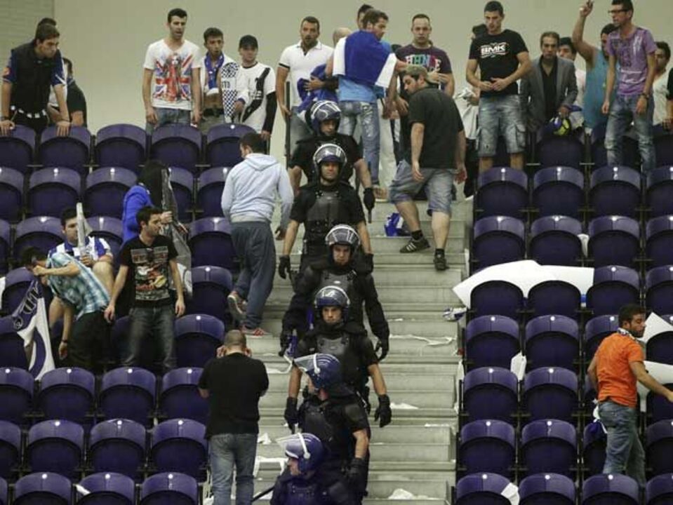 PSP averigua incidentes no Dragão Caixa