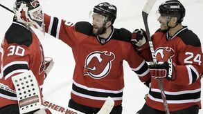 NHL: Adam Henrique ajuda "diabos" a vencer