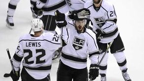 NHL: LA Kings arrasam em Phoenix