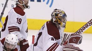 NHL: Phoenix Coyotes evitam eliminação