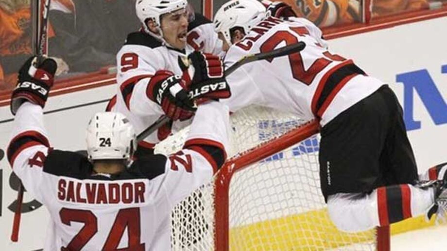 NHL: Diabos à solta no 3.º período em Filadélfia