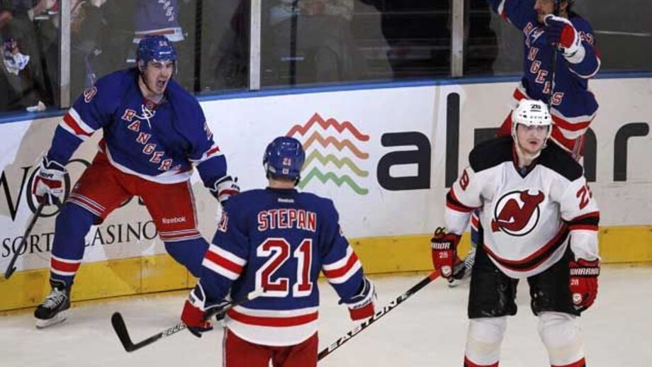 NHL: Adam Henrique derrotado no arranque da final