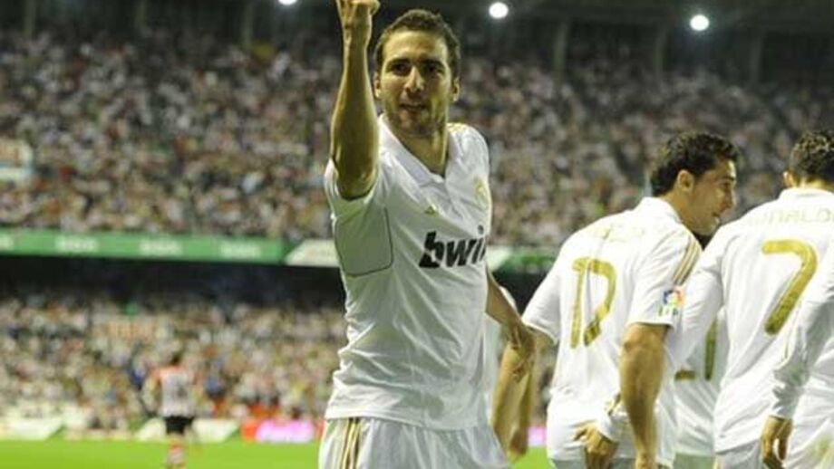 PSG oferece 9 milhões por ano a Higuaín