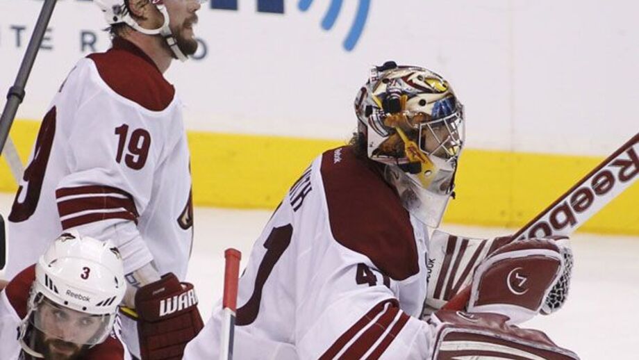 NHL: Phoenix Coyotes evitam eliminação