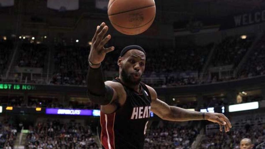 LeBron e companhia favoritos a vencer a NBA