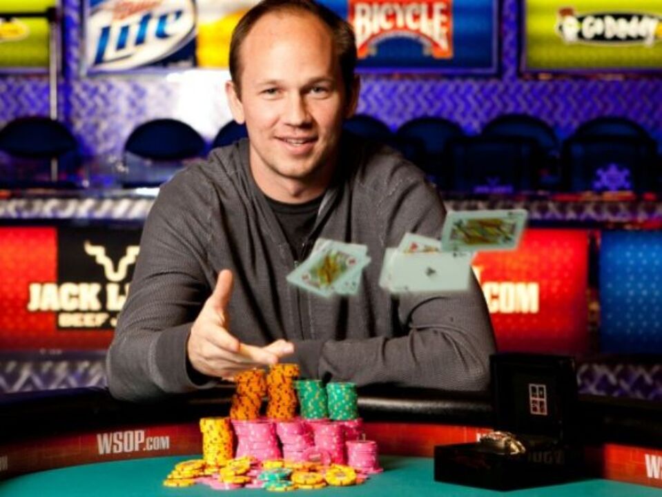 Monnette amplia lucros em Las Vegas