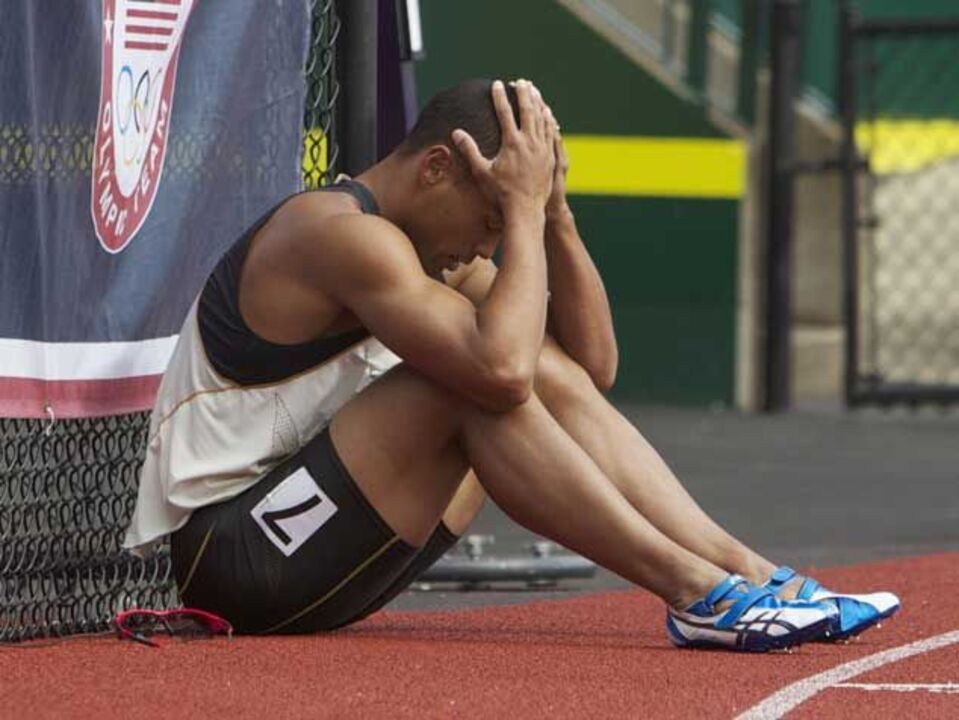 Londres'2012: Campeão olímpico do decatlo "hipoteca" qualificação