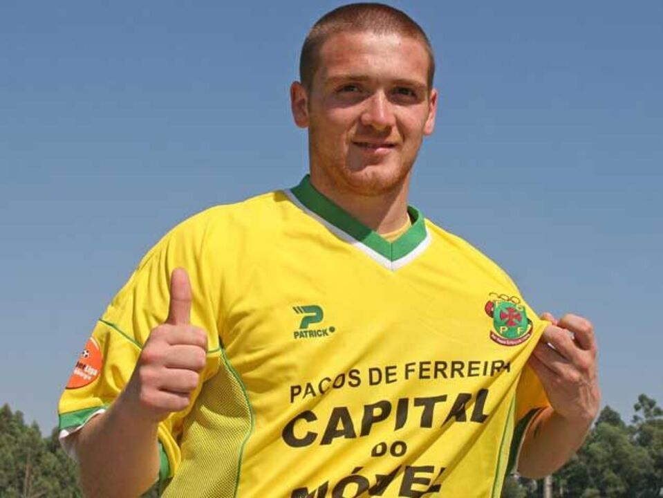 Antunes certo por três épocas