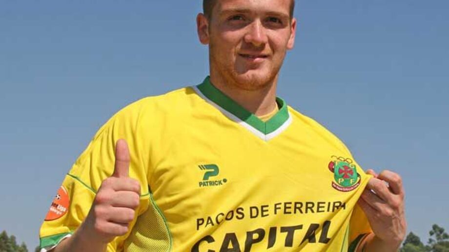 Antunes certo por três épocas