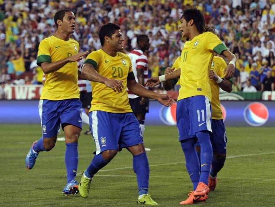 Mano Menezes: «Hulk está atrás de uma transferência»
