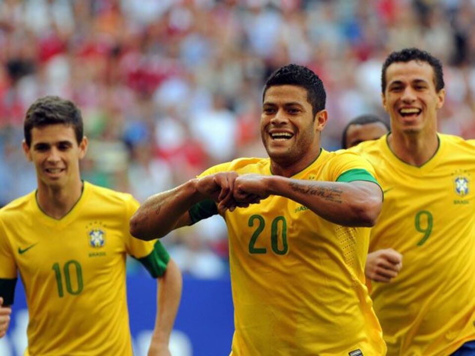 Hulk: «Sempre admirei Romário e mereço ser respeitado»