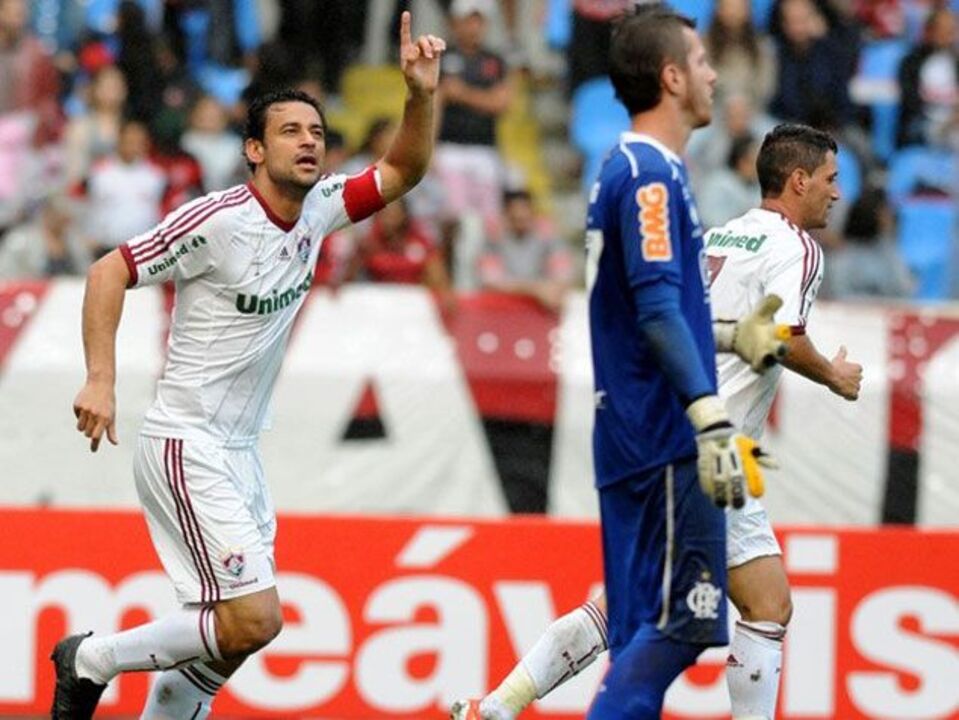 Fluminense vence clássico com Flamengo