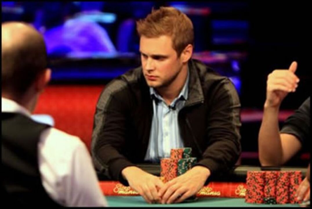 Keranen domina Main Event