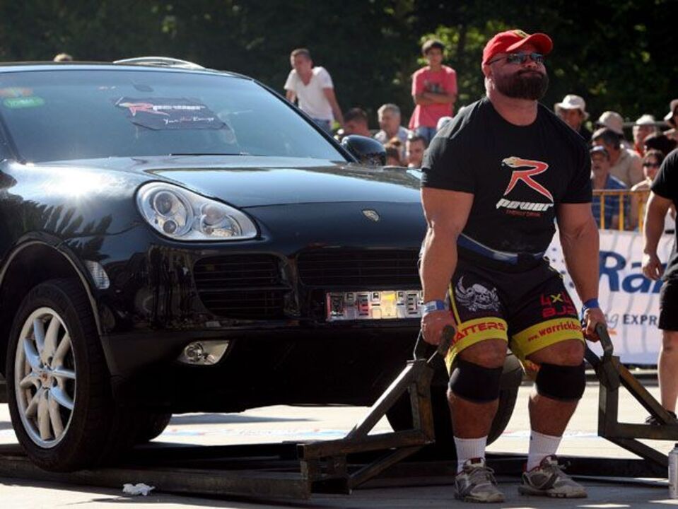 "Strongman Champions League" anima Porto
