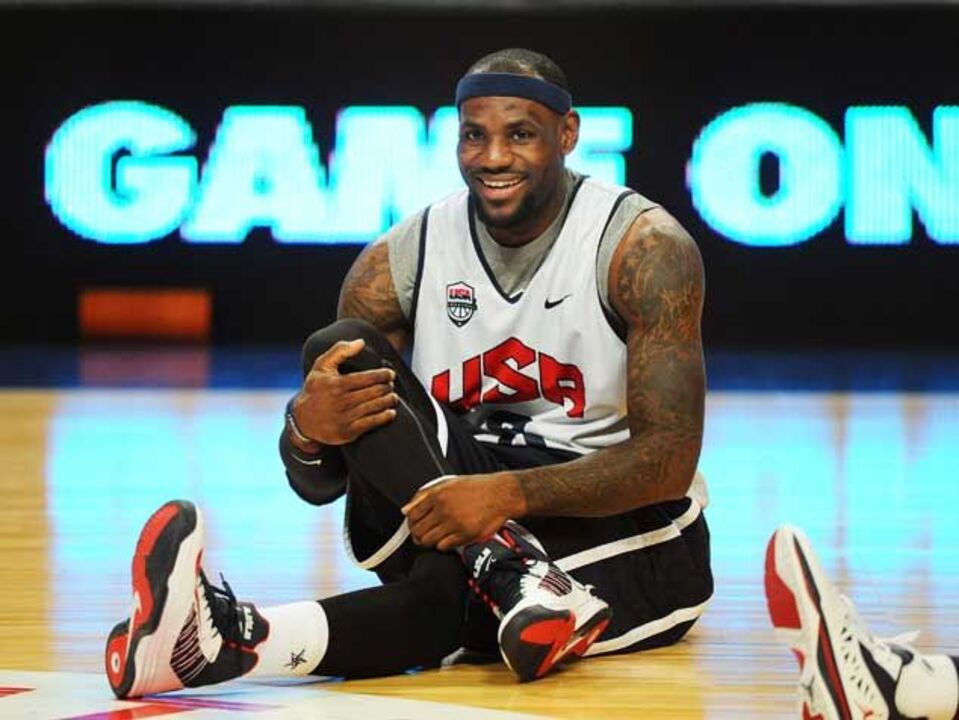 LeBron James: «Esta equipa não tem qualquer ponto fraco»
