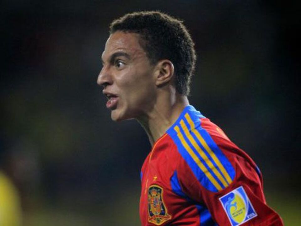 Rodrigo testado a titular na Espanha