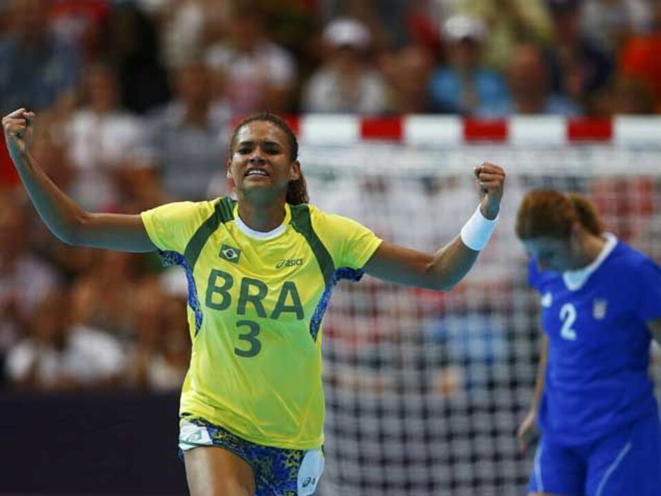 Brasileiras vergam croatas