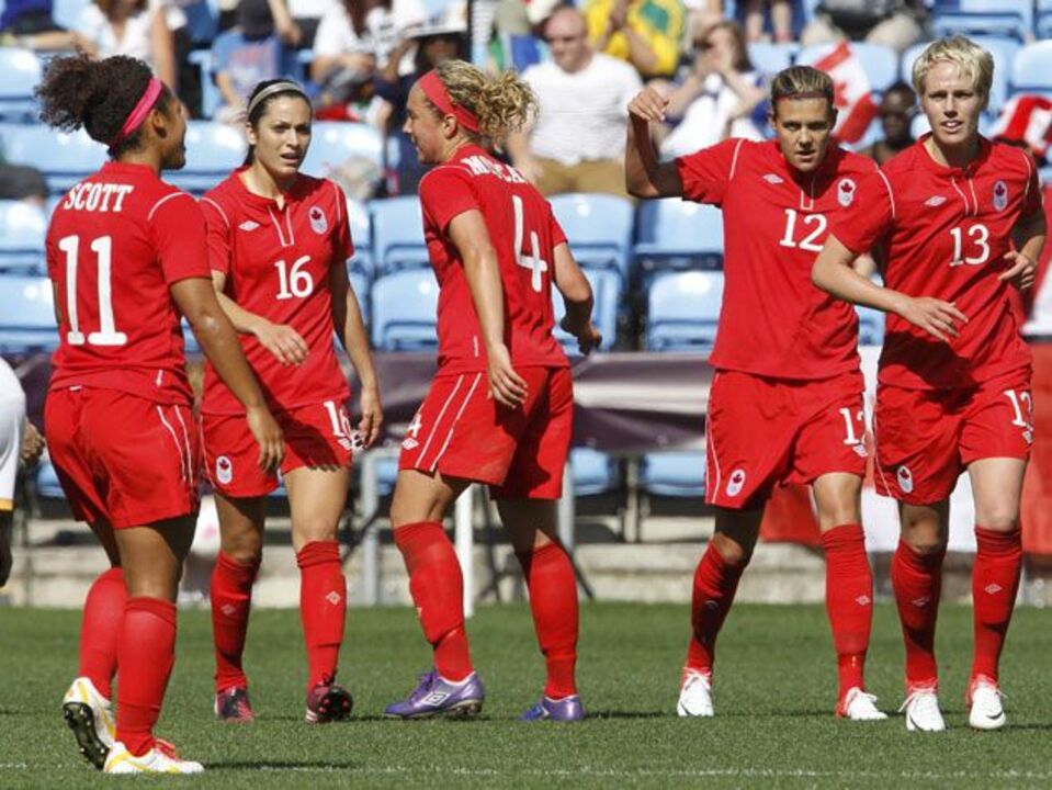 Triunfo confortável do Canadá