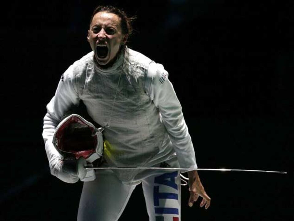 Elisa Di Francisca conquista ouro em florete feminino