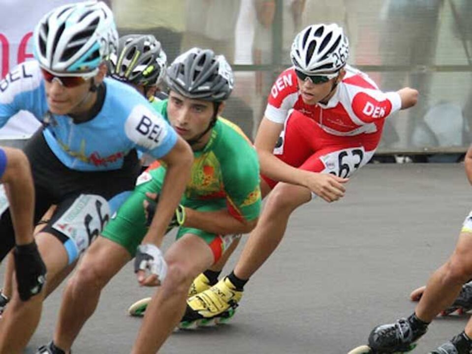 Patinagem: Juniores A femininos conquistam prata