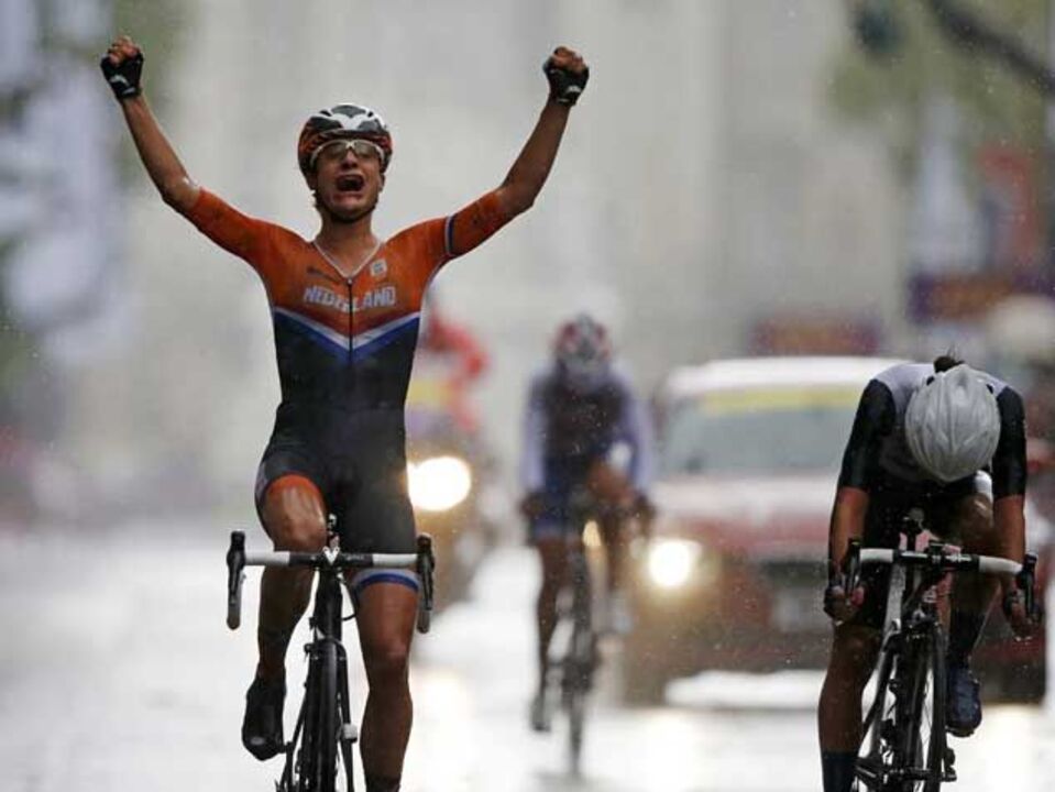 Marianne Vos conquista ouro