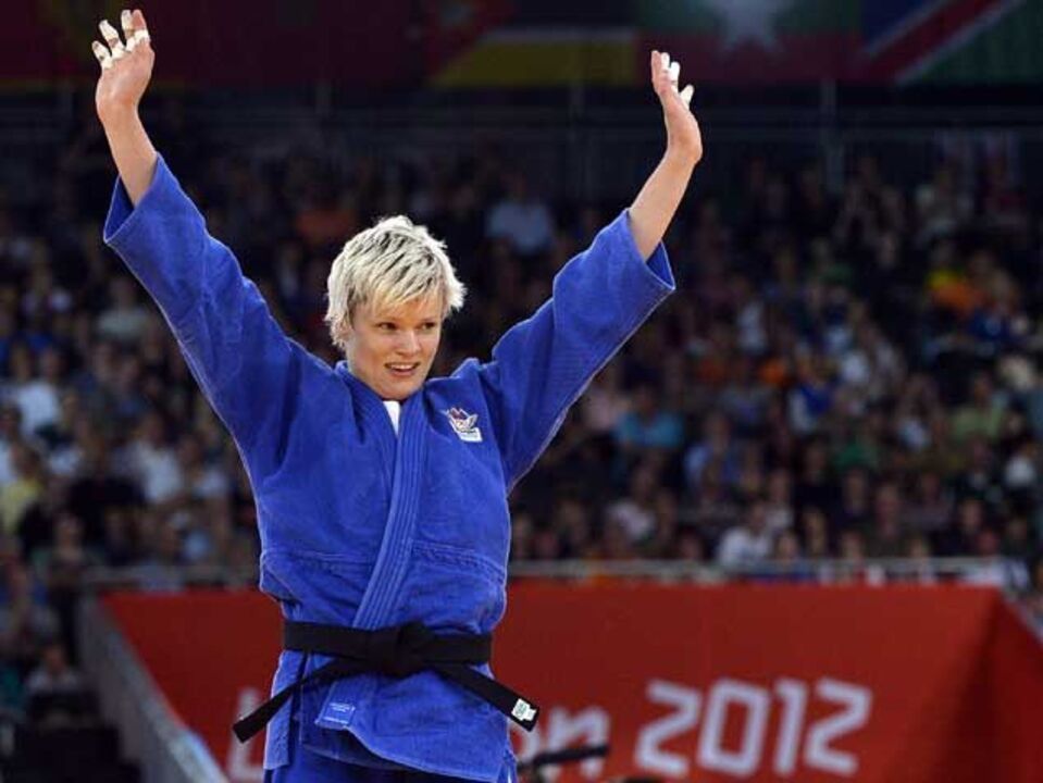 Eslovena Urska Zolnir conquista ouro nos -63 kg
