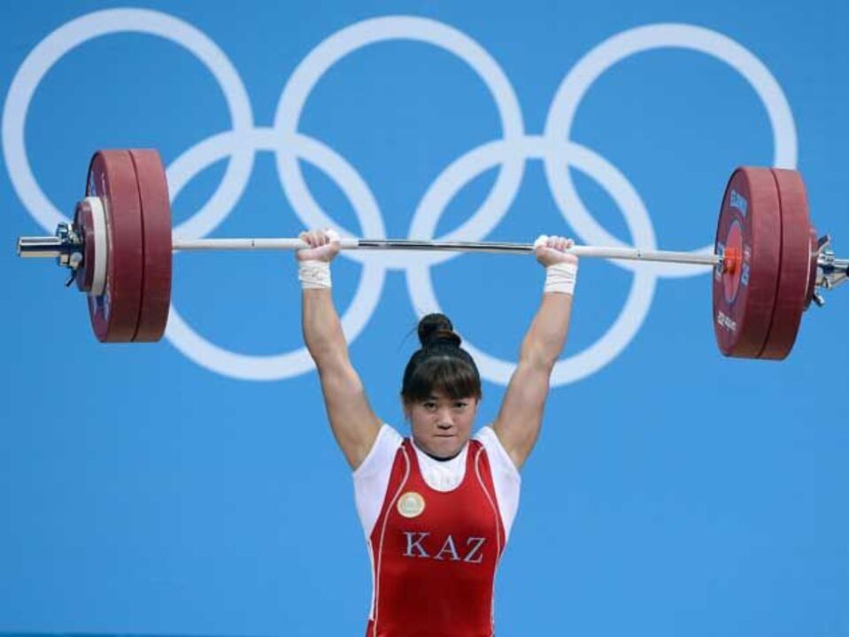 Cazaque Maiya Maneza campeã nos -63 kg