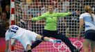 Russas atropelam britânicas (37-16)