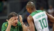 Brasil vence Austrália (75-71)