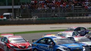 Chevrolet abandona WTCC