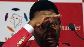 Pelé: «É altura de dar a Bola de Ouro a Casillas»