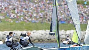 Dupla portuguesa mantém 4.º posto em 49er