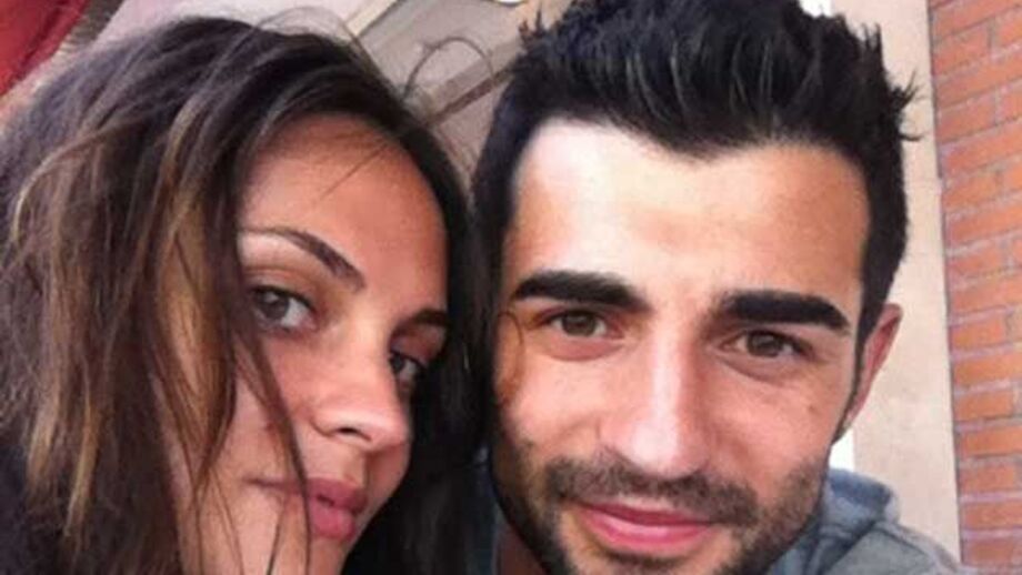 Campeão Raúl Albiol mata saudades de Alicia Roig