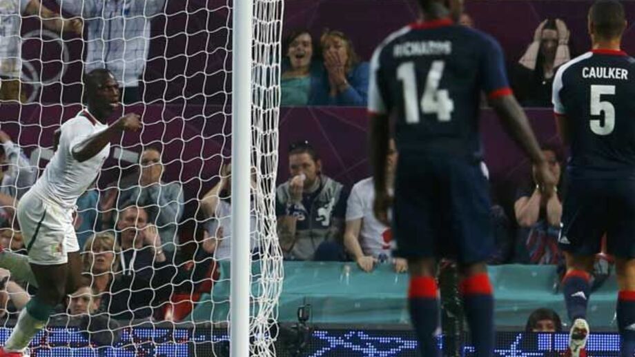 Grã-Bretanha estreia-se com empate surpresa