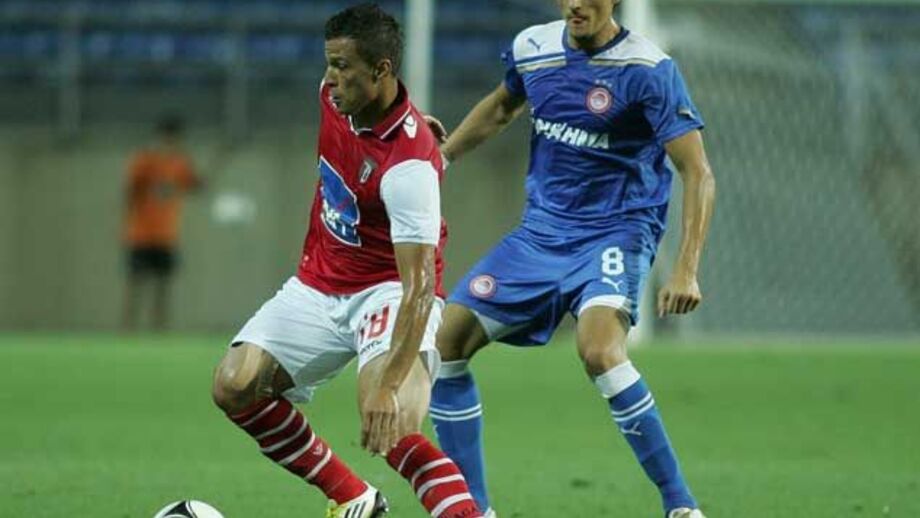 Empate com o Olympiacos (1-1)