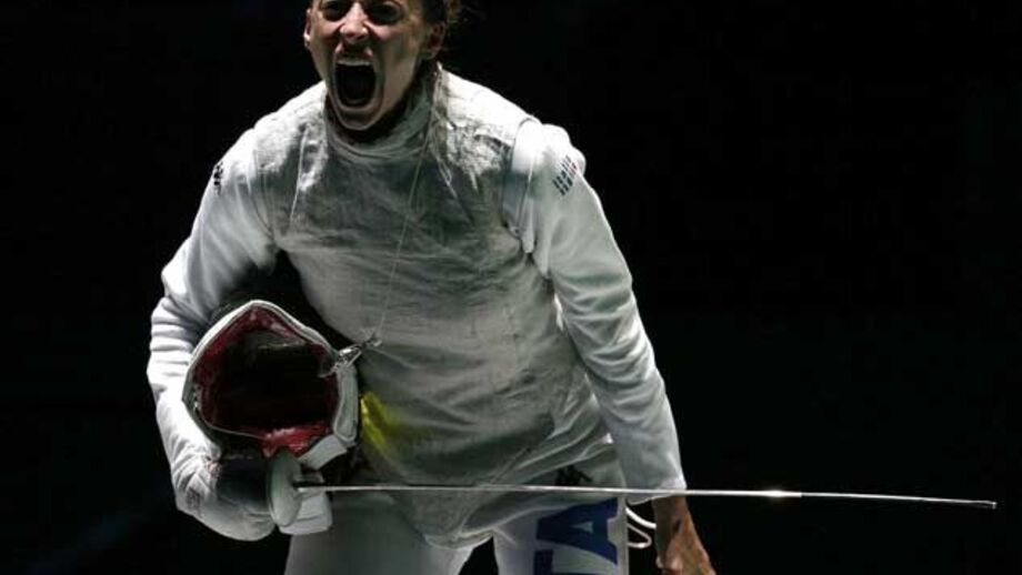 Elisa Di Francisca conquista ouro em florete feminino
