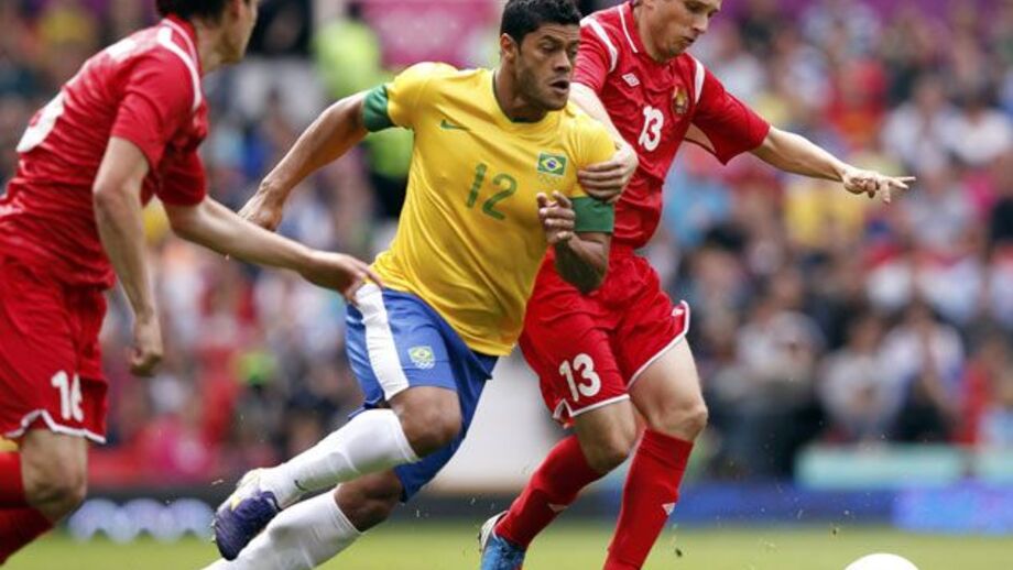 Hulk titular no triunfo do Brasil